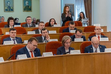 Депутаты дали оценку работе силовиков, омбудсмена и аудиторов  